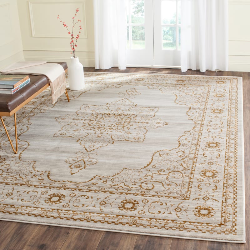 SAFAVIEH Serenity Rupa Traditional Oriental Rug