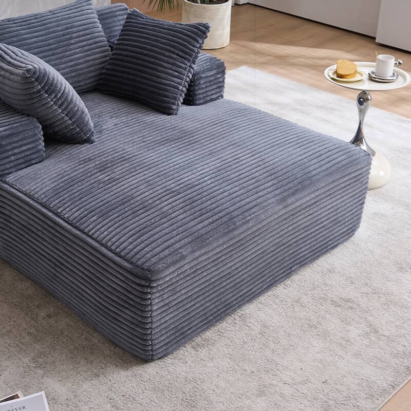 Versatile Oversized Chaise Longue Chair for Relaxing and Sleeping