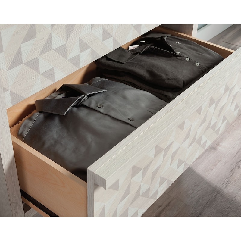 Harvey Park 4-Drawer Chest