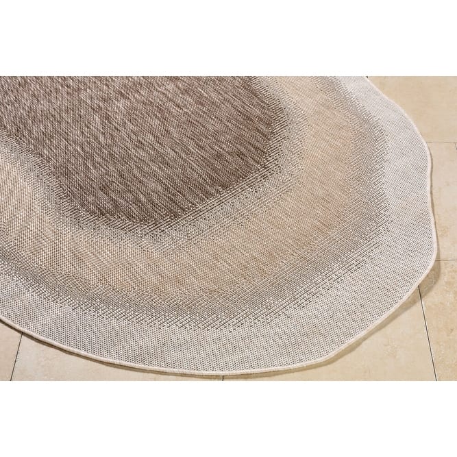 Livabliss Miami Beach Traditional Indoor/Outdoor Area Rug