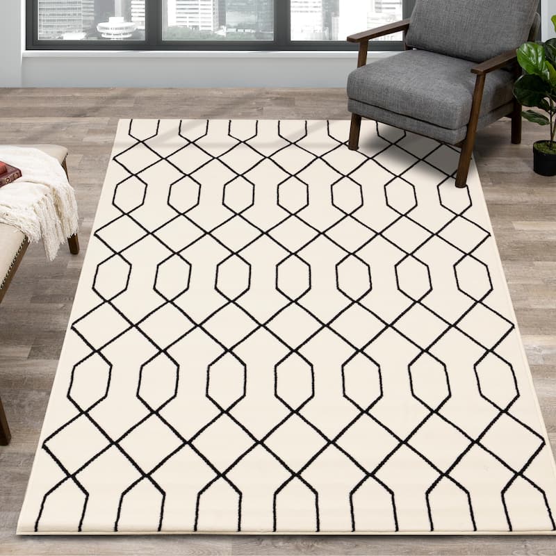 Florence Collection - Cream/Black Modern Lattice Rug - 4'7" x 6'7"