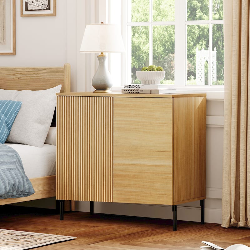 Modern Minimalist Wood Nightstand With Doors ,31.5" End Table,Reeded Design Bedside Table