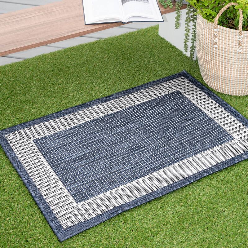 Exo Coastal Striped Border Indoor/ Outdoor Area Rug - 2' x 2'11'' - Navy/Cream