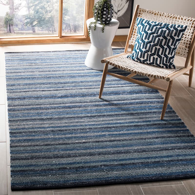 SAFAVIEH Handmade Striped Kilim Jenelle Stripe Wool Rug - 8' x 10' - Blue