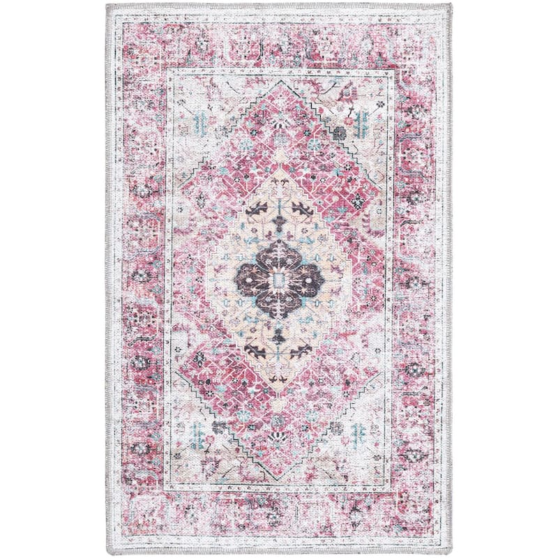 Traditional Tira Collection Area Rug
