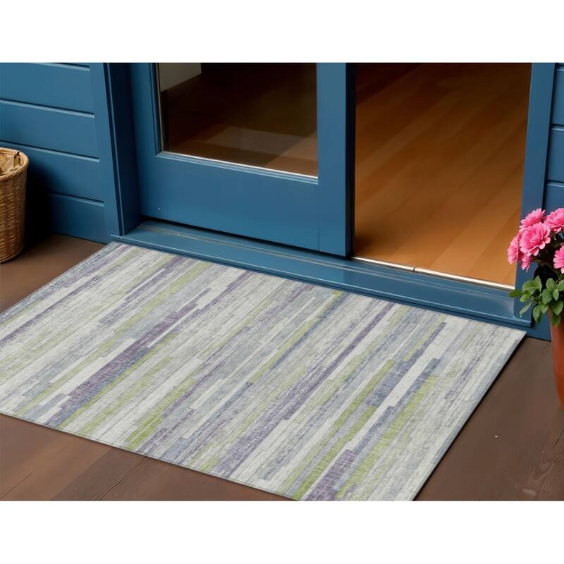 HomeRoots Striped Transitional Rectangle Outdoor Rug - 3' x 5'