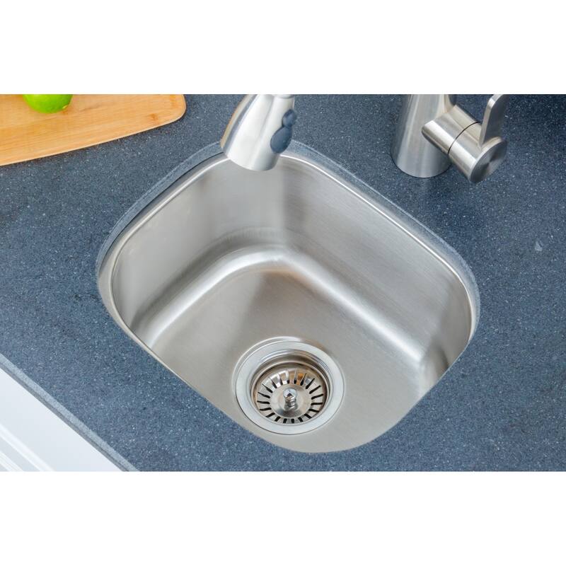 Wells Sinkware Craftsmen Series 15-inch 18-gauge Stainless Steel Undermount Single Bowl Bar Sink - Sink Only