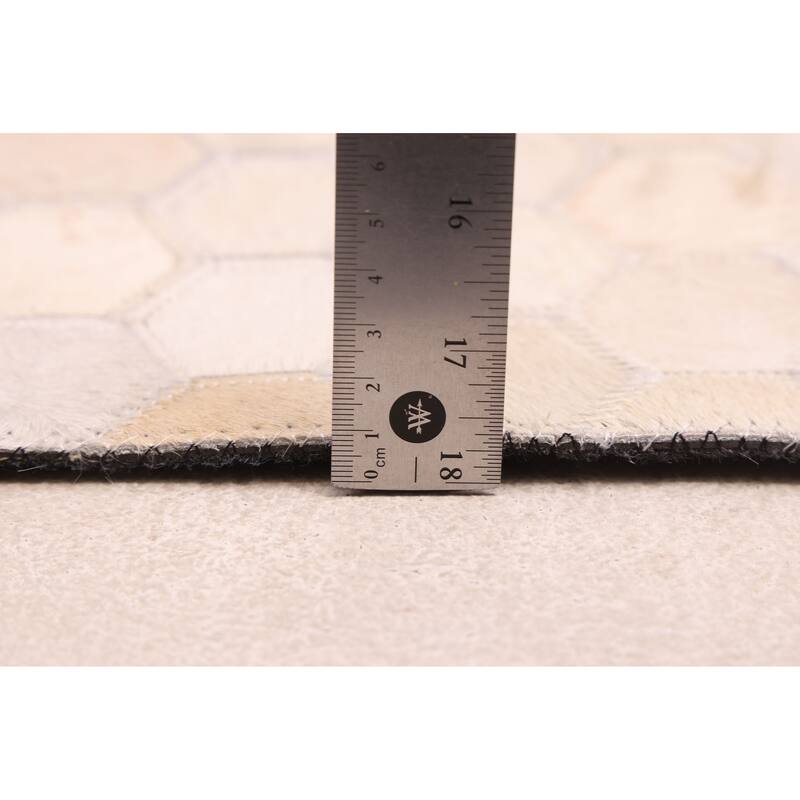 ECARPETGALLERY Handmade Cowhide Patchwork Cream Leather Rug - 8'0 x 10'0