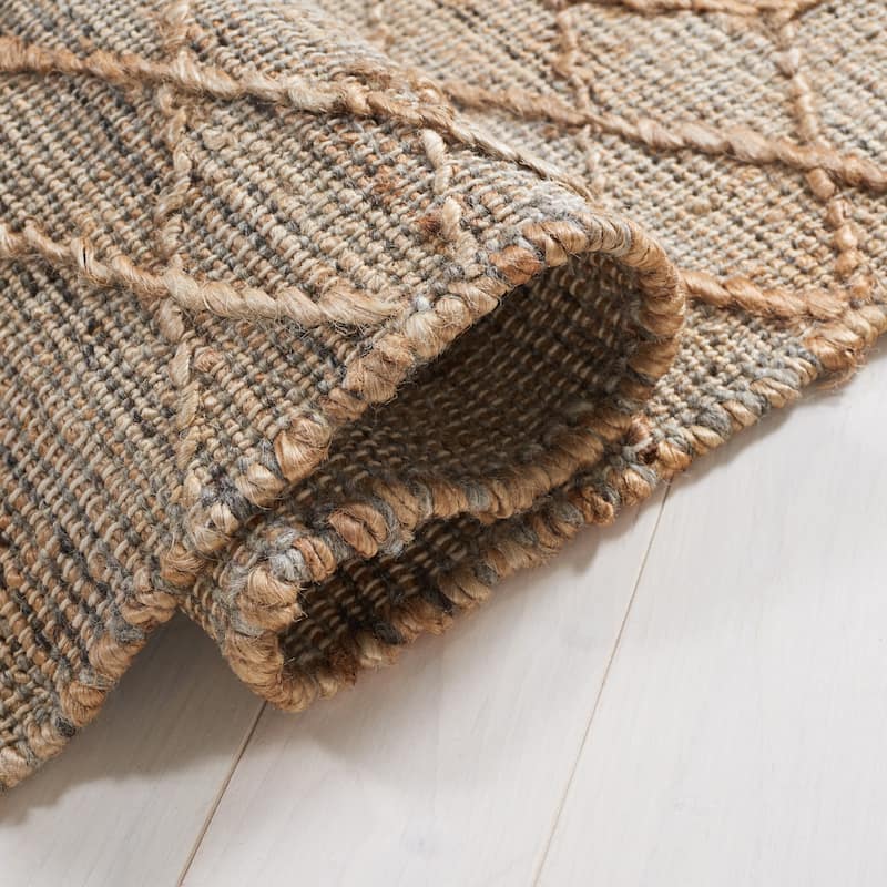 SAFAVIEH Handmade Natural Fiber Algrid Boho Jute Fringe Rug