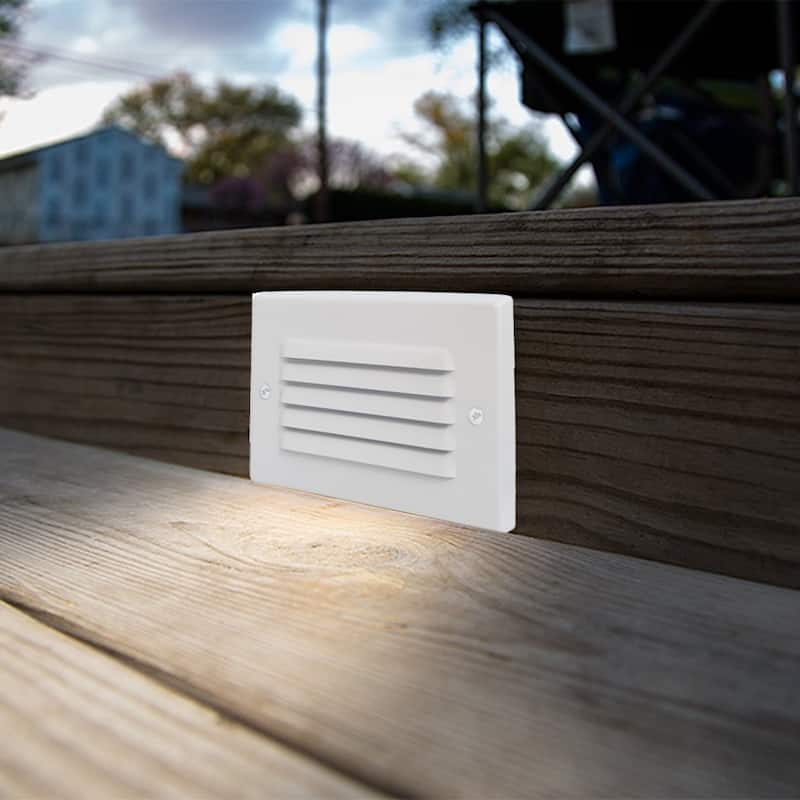 Amax Lighting 2.7W Metal with 120 Volts LED Integrated White Finish