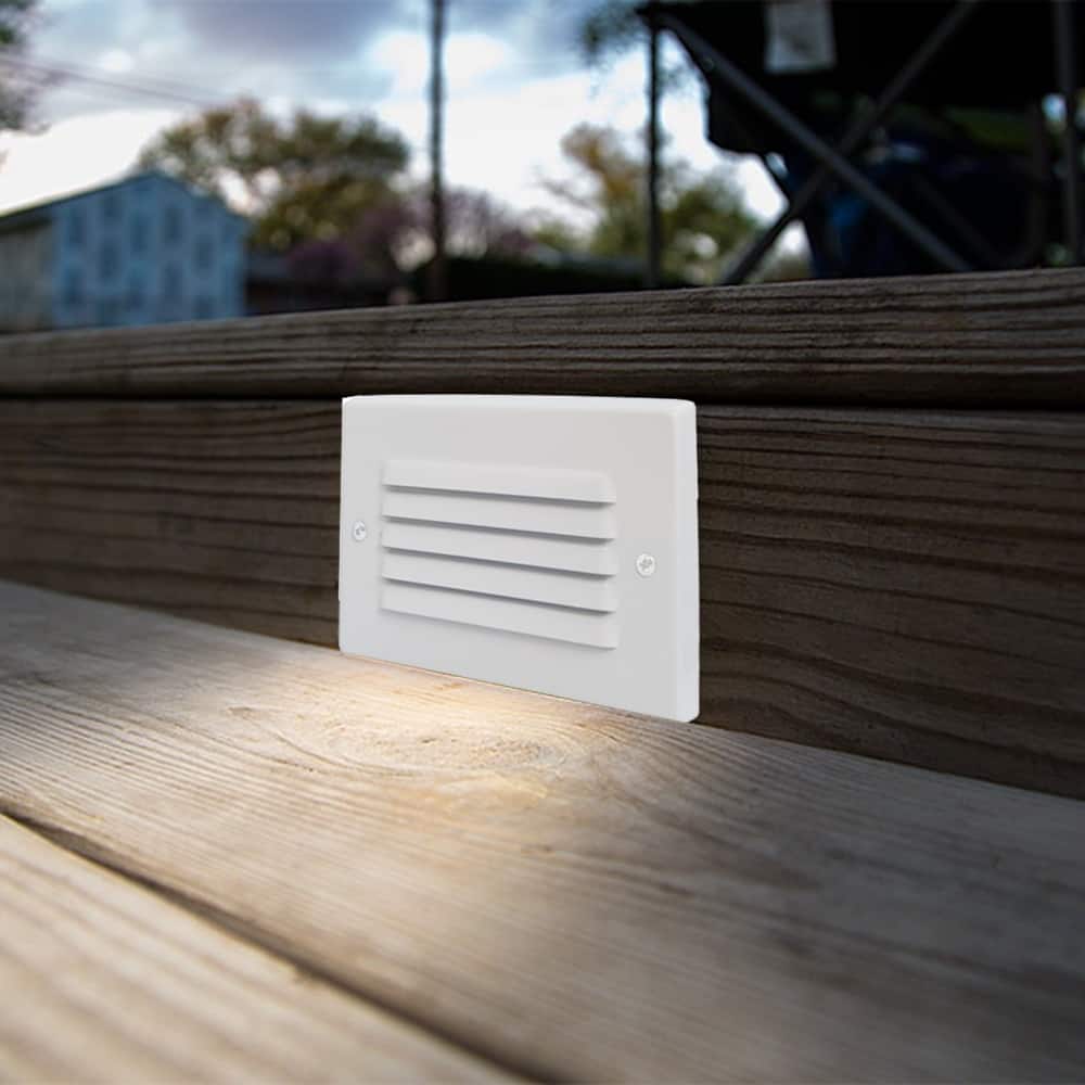 Amax Lighting 2.7W Metal with 120 Volts LED Integrated White Finish