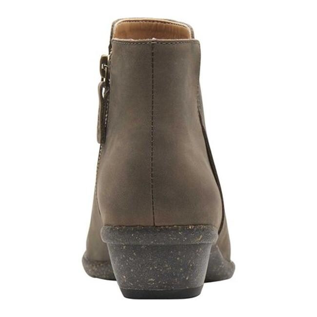 clarks wilrose frost bootie