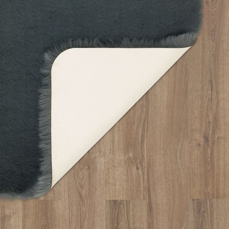 Mohawk Home Lavish Plush Bath Rug