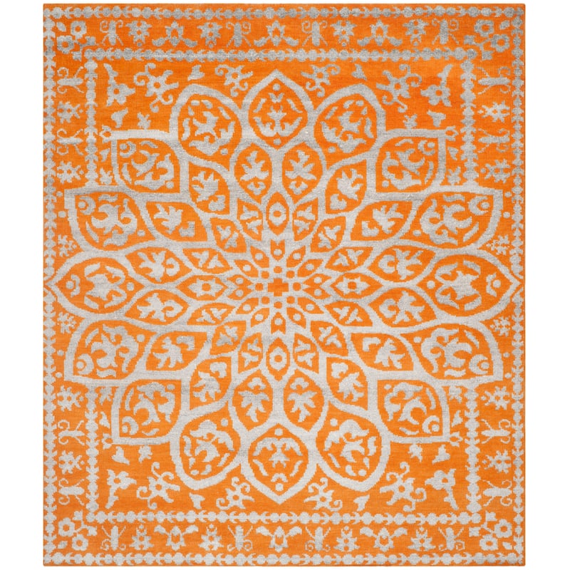 SAFAVIEH Hand-knotted Stone Wash Bozidarka Modern Wool Rug