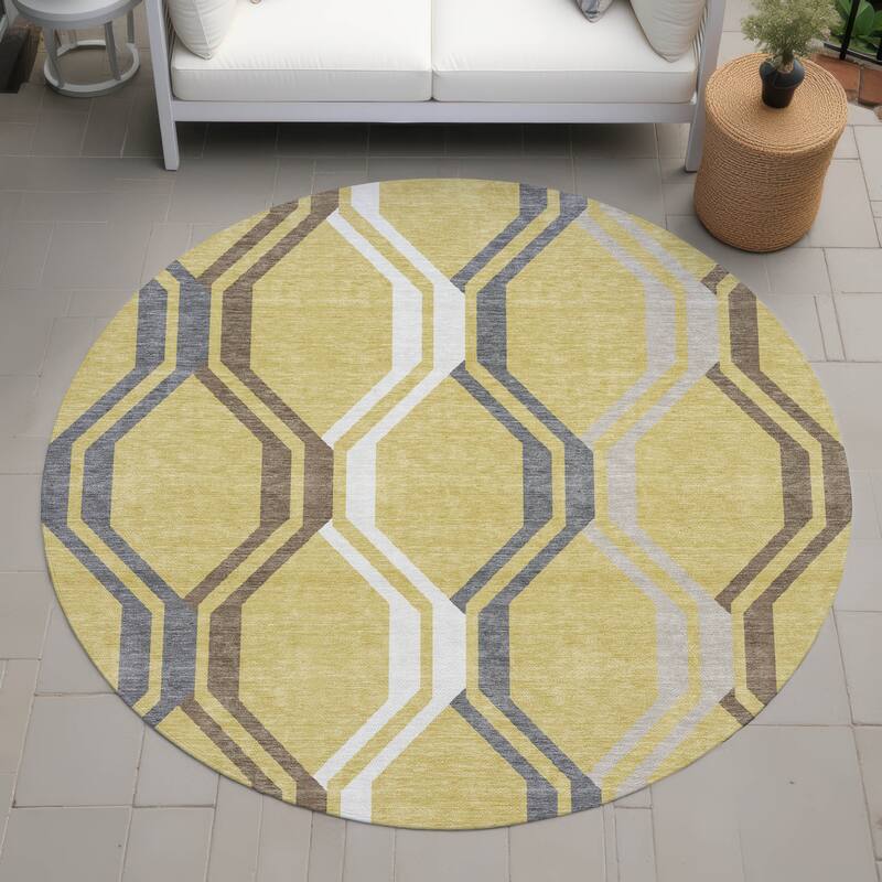 Machine Washable Indoor/ Outdoor Contemporary Dimensions Chantille Rug - Gold - 8' x 8'