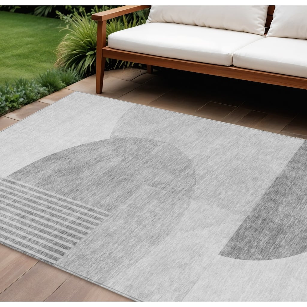 HomeRoots Geometric Transitional Rectangle Outdoor Rug