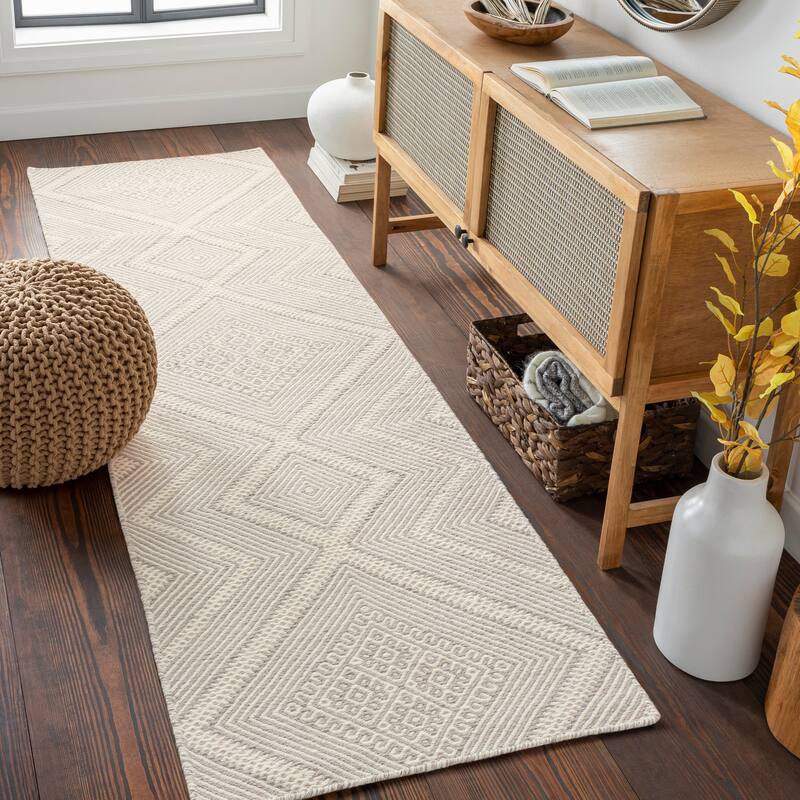 Artistic Weavers Vaikar Moroccan Diamond Hand Woven Area Rug