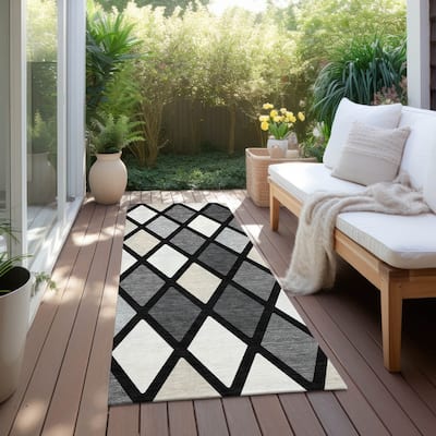 Machine Washable Indoor/ Outdoor Chantille Diamond Prism Rug