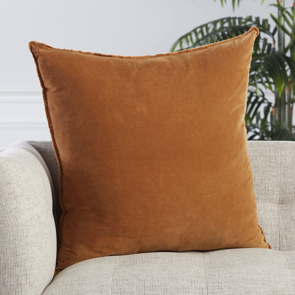 Rouen Solid Pillow