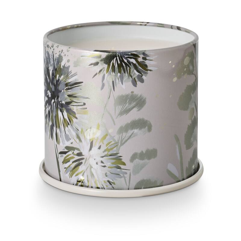 ILLUME Noble Holiday Winter White Candle