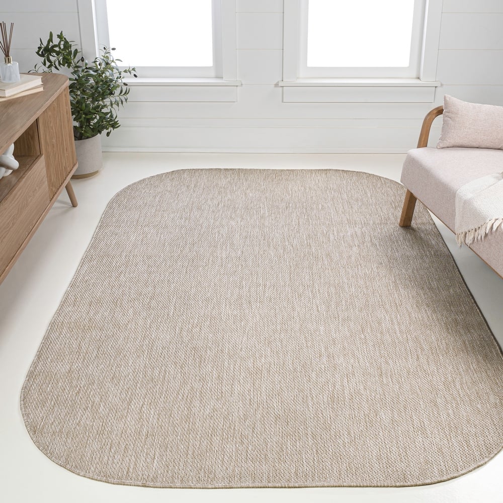 JONATHAN Y Miles Modern Minimalist Radius Corner Solid Indoor/Outdoor Shaped Area Rug