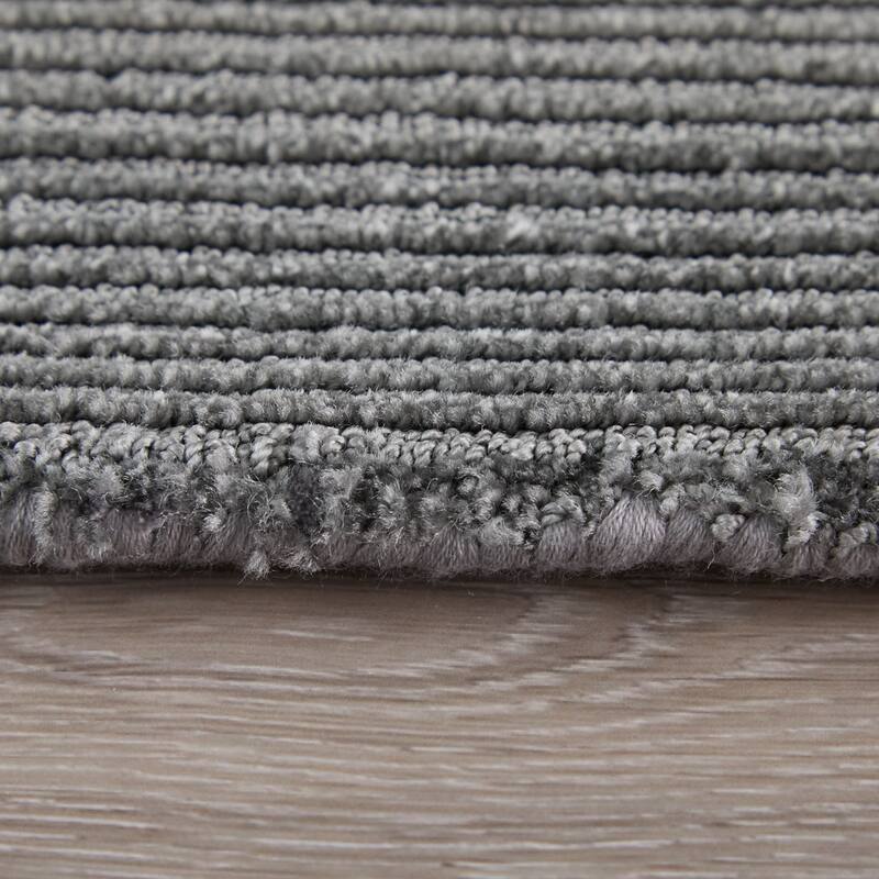 Reeves R8A24 Solid Modern Area Rug