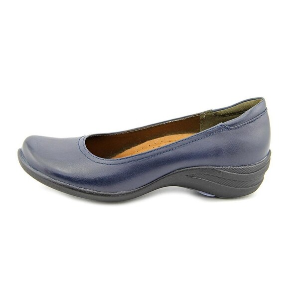 hush puppies alter pump