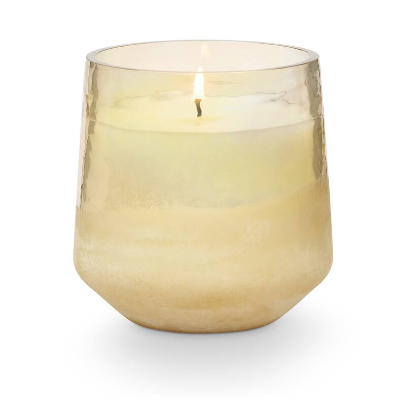 ILLUME Beautifully Done Isla Lily Candle