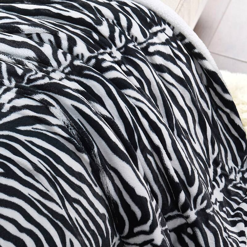 Home Soft Things FauxFur Sherpa Backing Bed Blanket