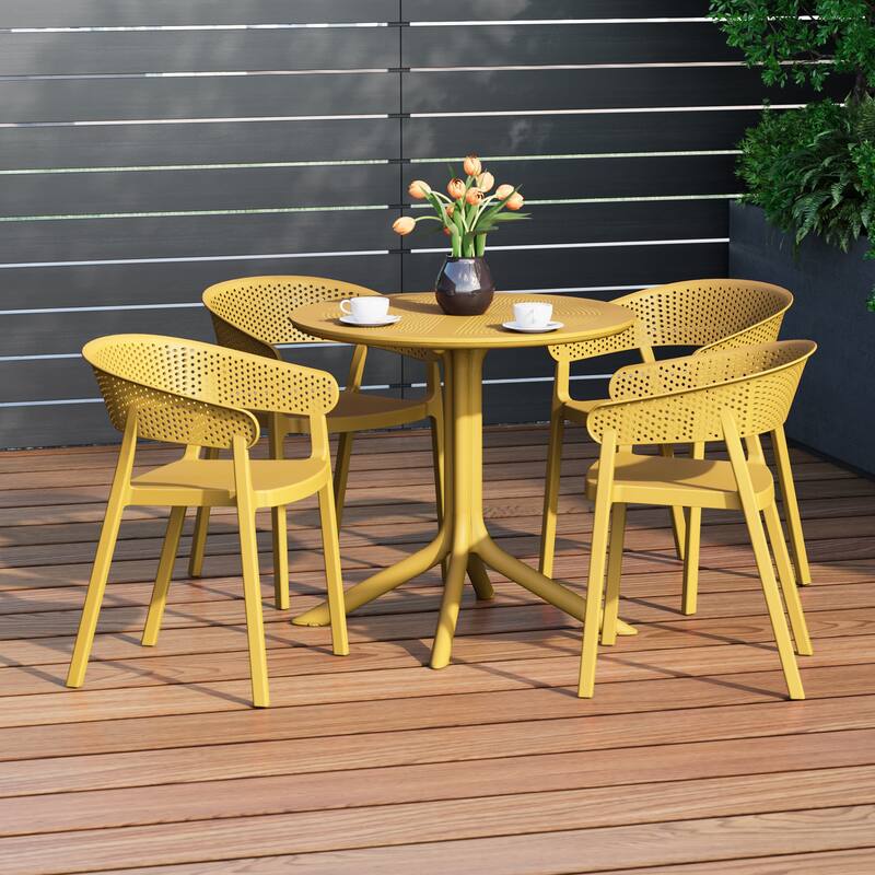 Frond and Form 4-Person Outdoor Round Dining Set