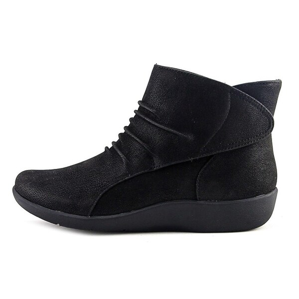 clarks cloudsteppers ankle boots