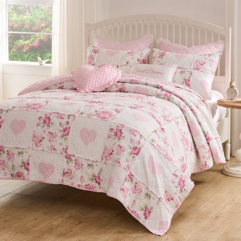 Greenland Home Fashions Veronica's Hearts Reversible Quilt Set