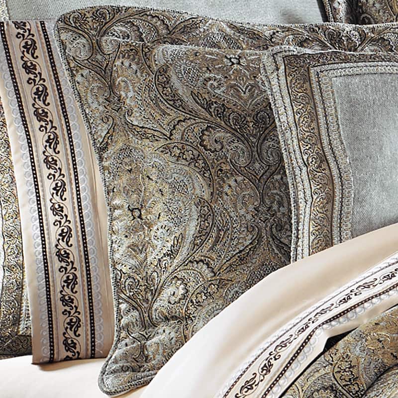 J. Queen New York Provence Comforter Set