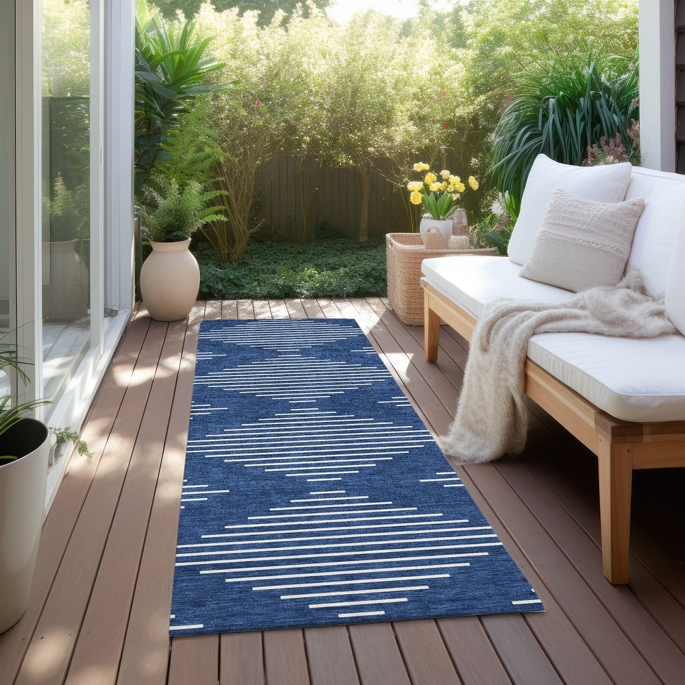 Machine Washable Indoor/ Outdoor Modern Stripe Chantille Rug