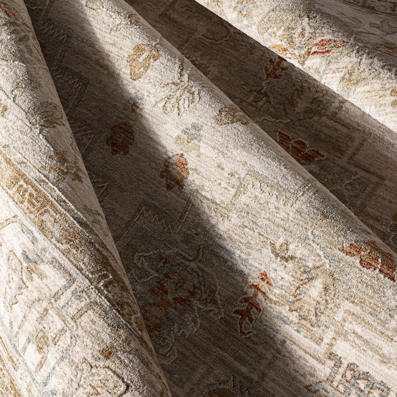 Betty Classic Medallion Area Rug