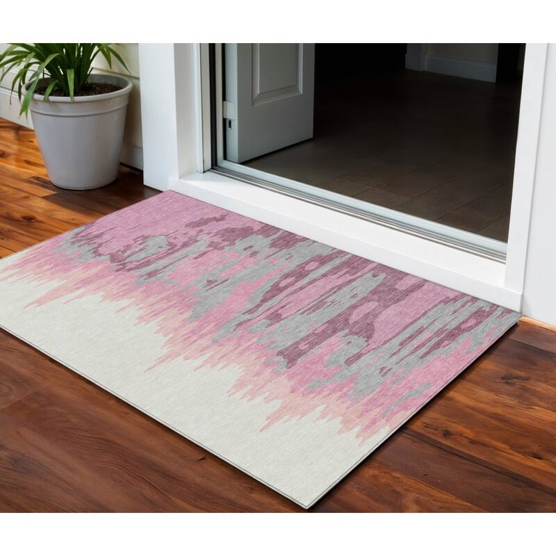 HomeRoots Abstract Transitional Rectangle Outdoor Rug - 3' x 5'