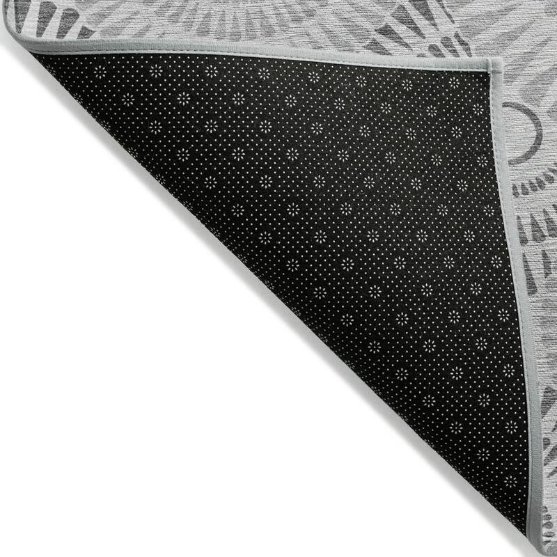 HomeRoots Geometric Transitional Rectangle Outdoor Rug