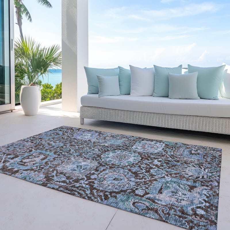 Machine Washable Indoor/ Outdoor Traditional Persian Chantille Rug