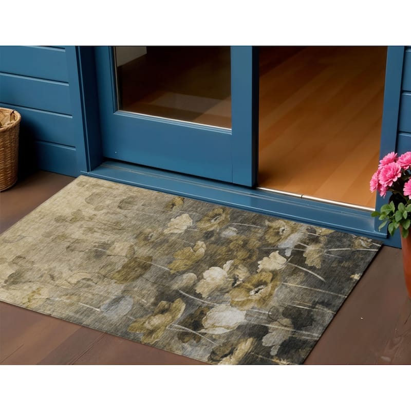 HomeRoots Floral Transitional Rectangle Outdoor Rug - 3' x 5'