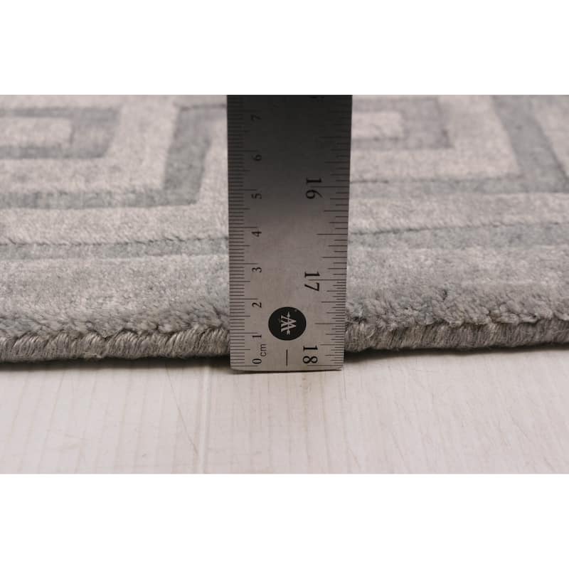 ECARPETGALLERY Hand Loomed Kashkuli Gabbeh Light Grey Wool Rug - 5'7 x 7'7