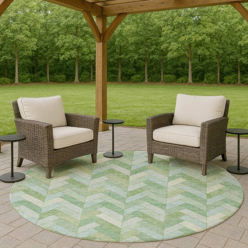 Machine Washable Indoor/ Outdoor Modern Chevron Chantille Rug - Green - 8' x 8'