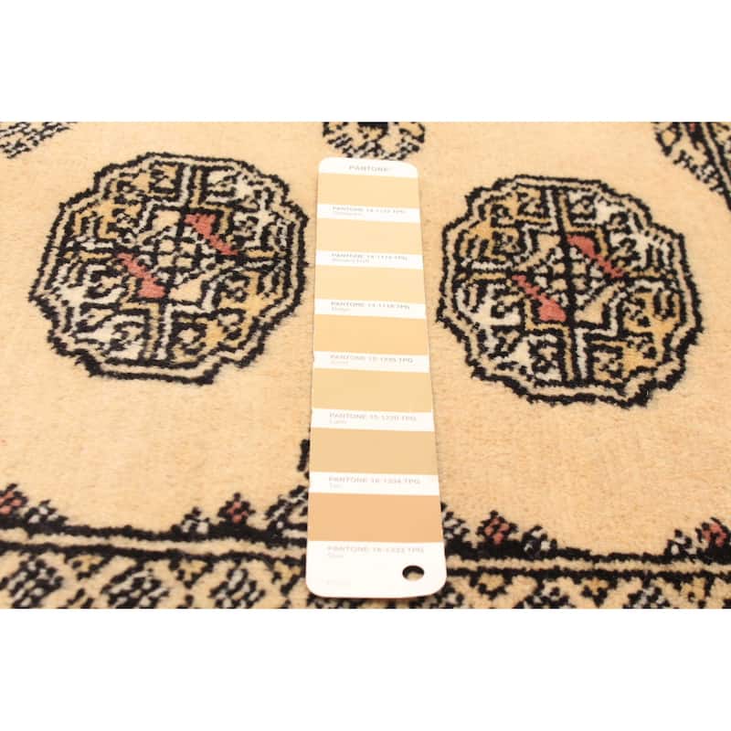 ECARPETGALLERY Hand-knotted Peshawar Bokhara Beige Wool Rug - 4'8 x 6'10