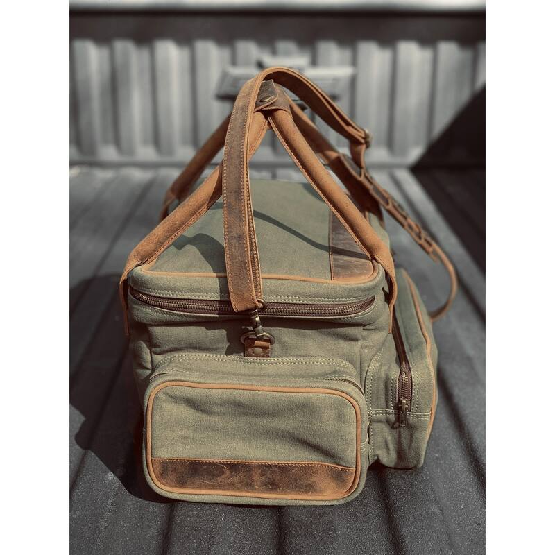 Outdoor Leisure Products Model CT10001 Canvas and Leather Field / Range Bag