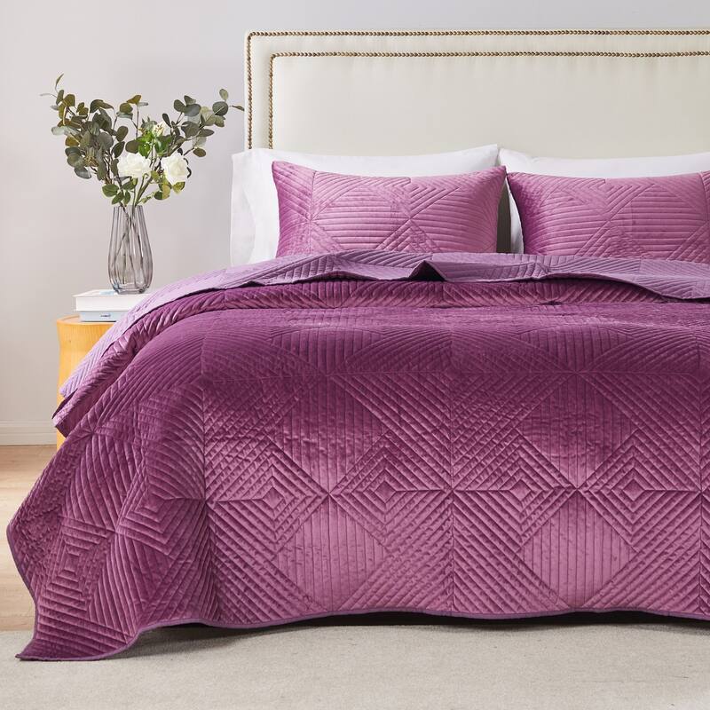 Barefoot Bungalow Riviera Velvet Modern Quilt and Pillow Sham Set - Mauve - Twin - Twin XL