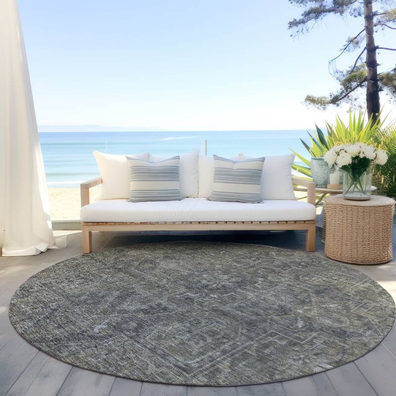 Bora Oriental Weather Resistant Refined Traditional Outdoor Rug