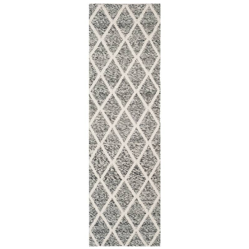 SAFAVIEH Handmade Natura Adelma Wool Rug