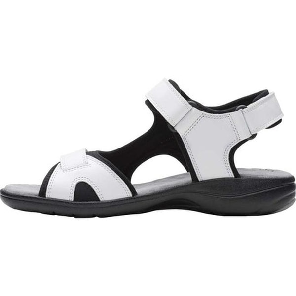 clarks saylie spin sandals