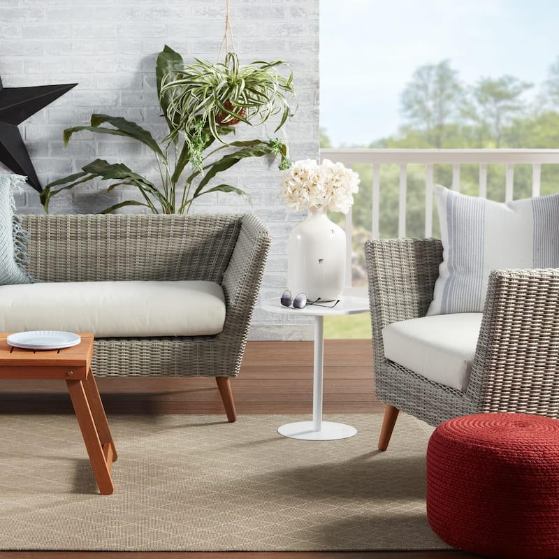 Jaipur Living Saba Solar Round Indoor/Outdoor Polyester Pouf Ottoman/Foot Stool - 18"X18"X12"