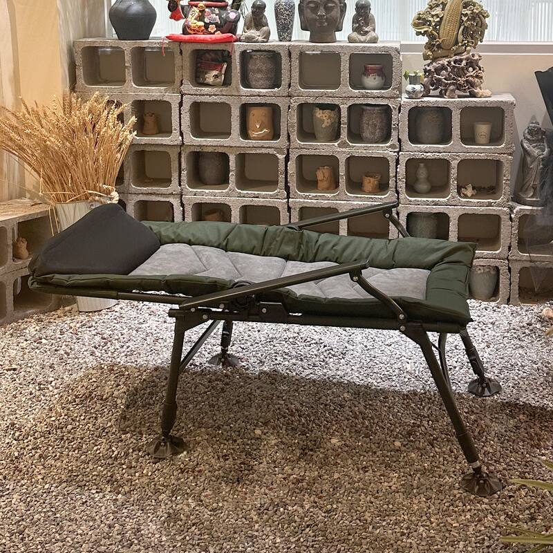 Camping Lounge Chair (Excluding the table)