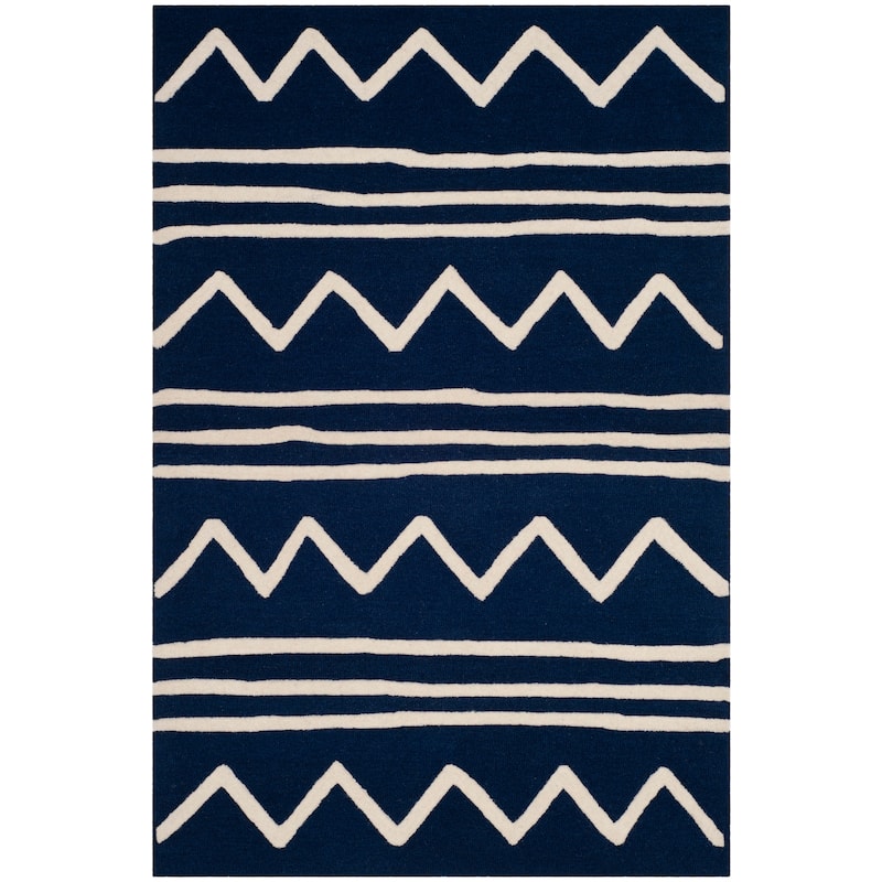 SAFAVIEH Handmade Kids Samra Wool Rug